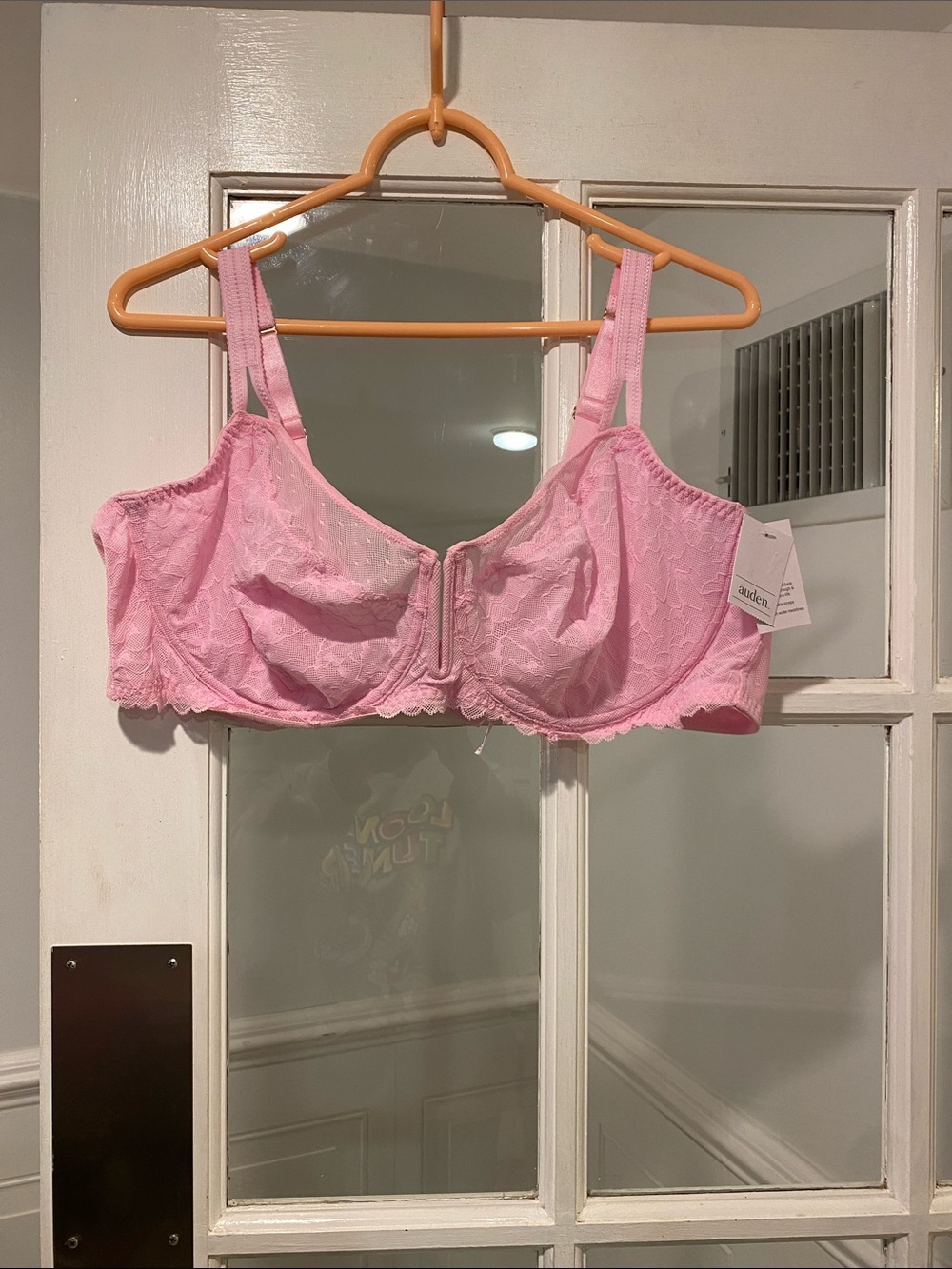 Auden size 44D Bra New With Tags